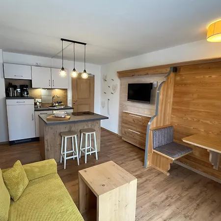 Alpenhof Apartment *